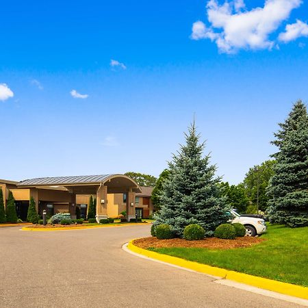Best Western Plus Guildwood Inn Сарниа Екстериор снимка