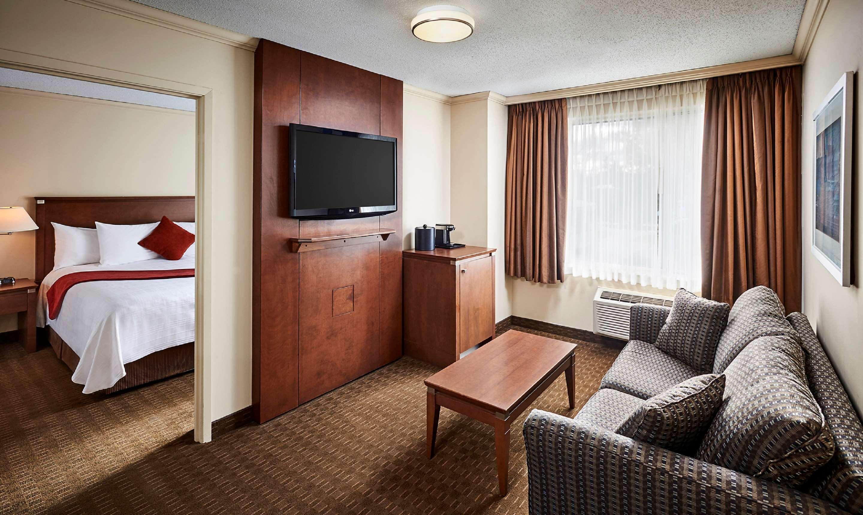 Best Western Plus Guildwood Inn Сарниа Екстериор снимка