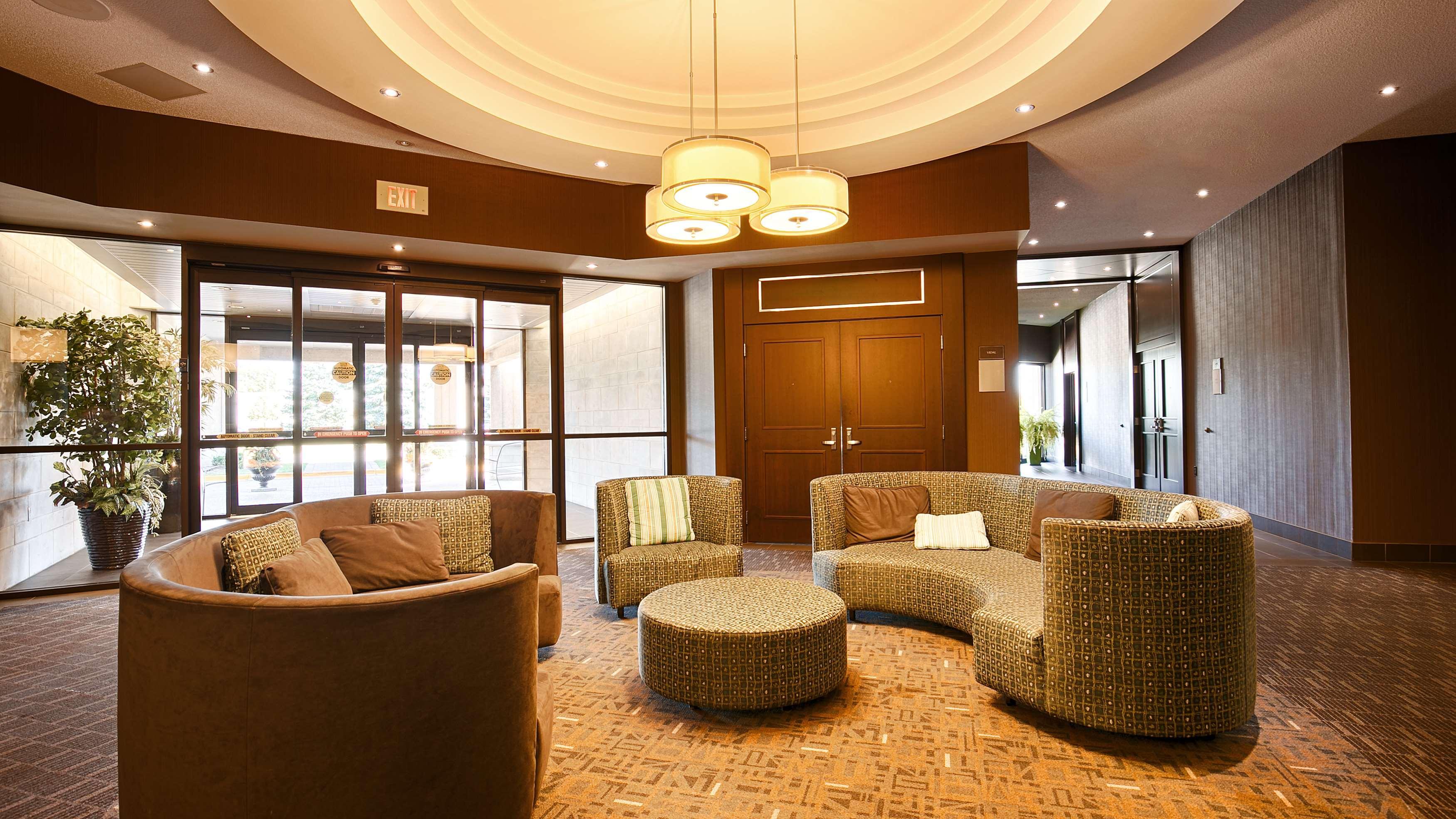 Best Western Plus Guildwood Inn Сарниа Екстериор снимка