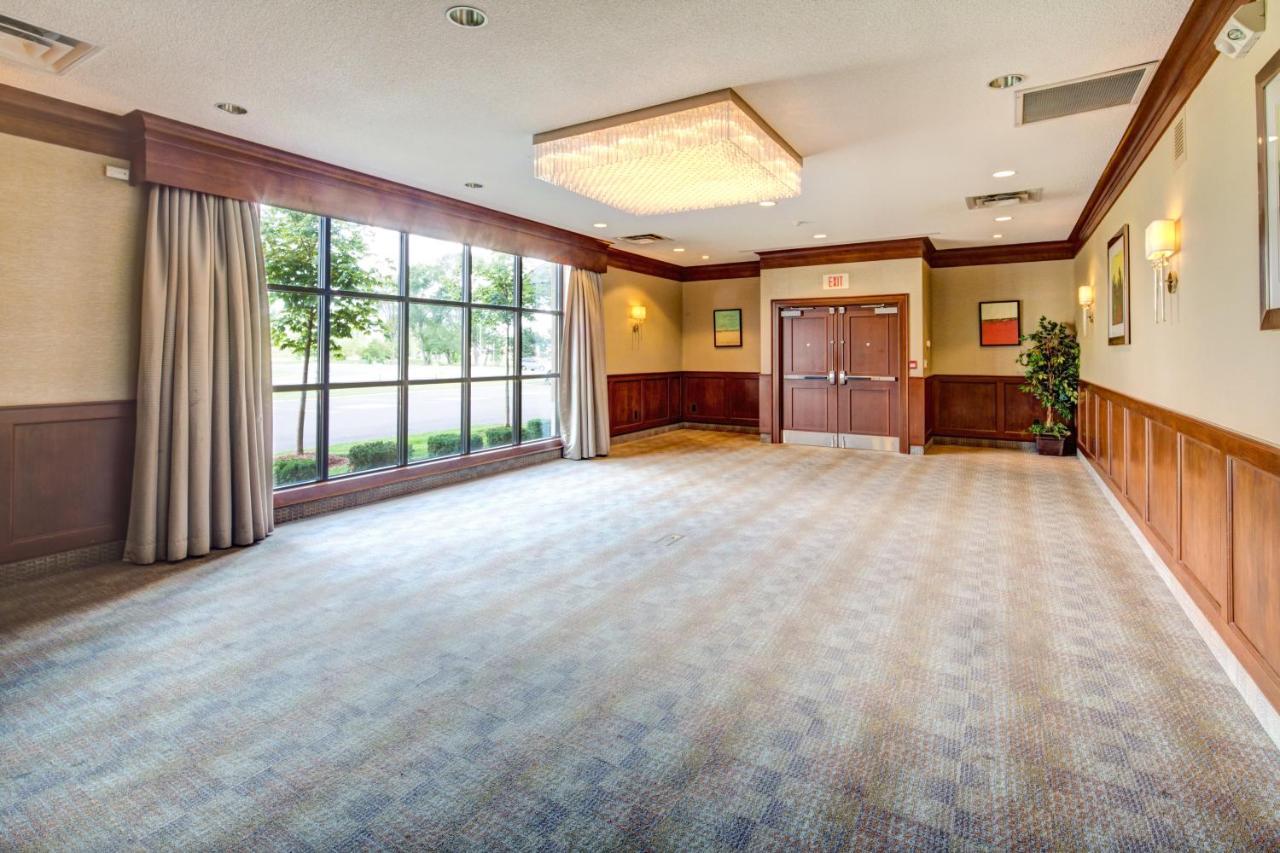 Best Western Plus Guildwood Inn Сарниа Екстериор снимка