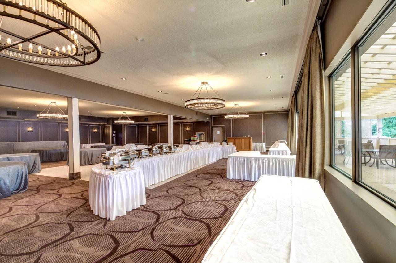 Best Western Plus Guildwood Inn Сарниа Екстериор снимка