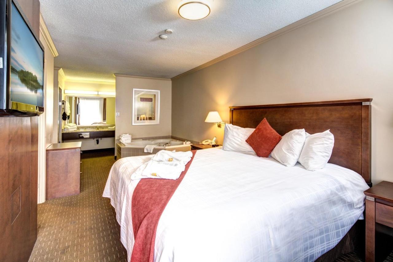 Best Western Plus Guildwood Inn Сарниа Екстериор снимка